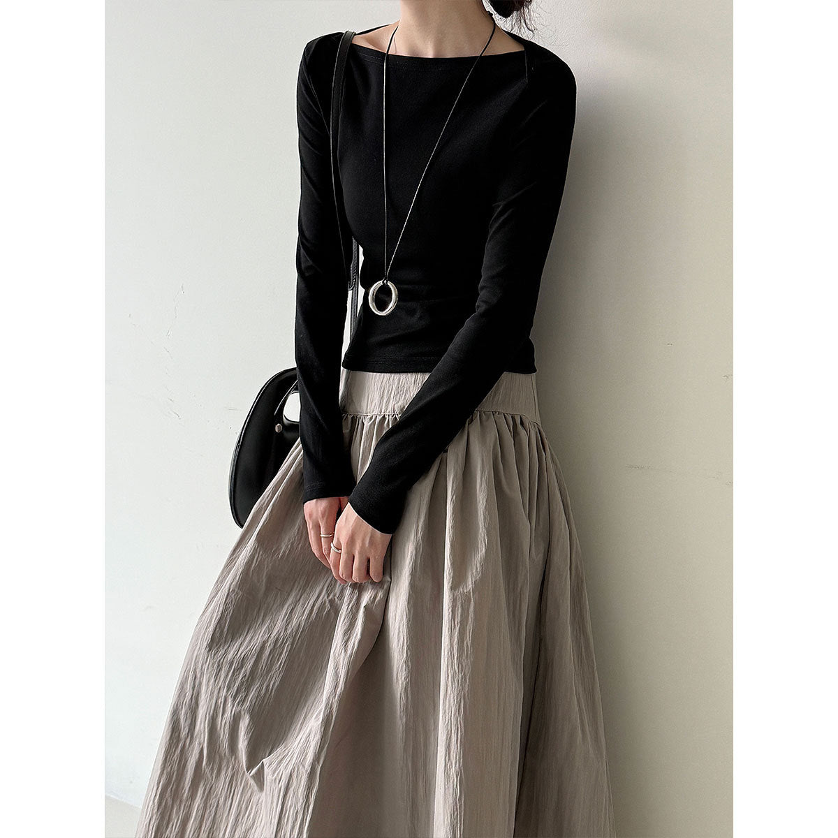Retro High-Intellectual Boat Neck Design Inner Layer Long Sleeve T-Shirt for Women, Autumn Fitted Slimming Chic Top