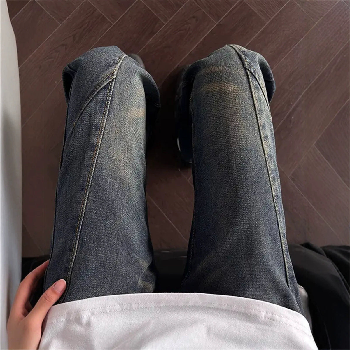 Retro Style Men's Black Wide-Legged Flared Denim Pants, High Street Fashion Design, Versatile Casual Trousers