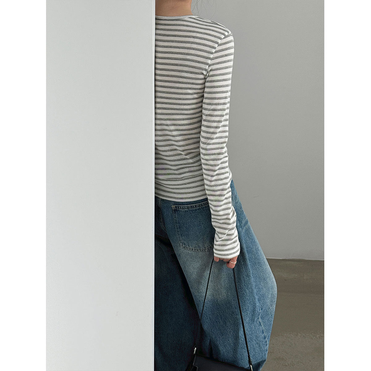 Deer West Simple and Versatile Striped Hem Button-Down Loose Fit Women's Basic Tee Long Sleeve T-Shirt