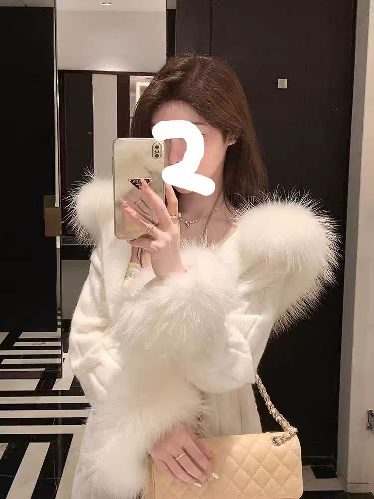 Loose hooded fur collar detachable fur long sleeved jacket for women