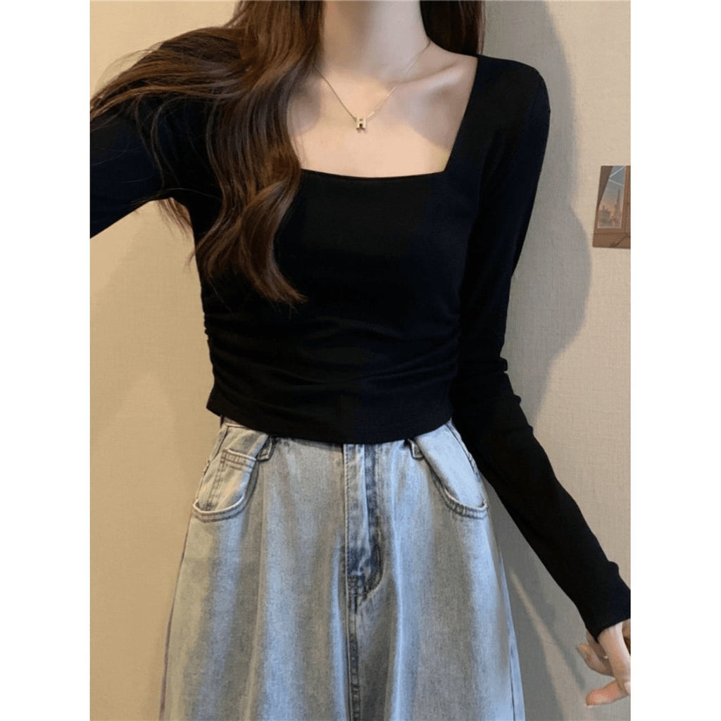 Black Women's Short Crop Top with High Waist, Fitted and Sexy Long Sleeve Slim Fit T-Shirt Inner Wear