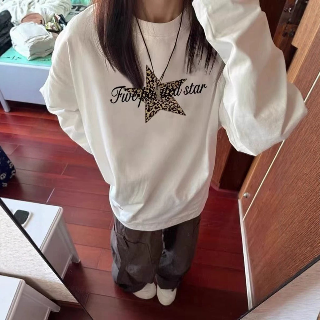 Five pointed star printed long sleeved T-shirt