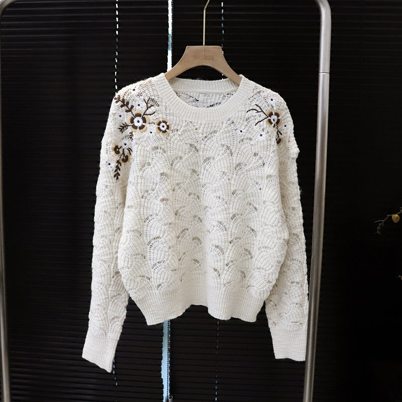 Embroidered round neck pullover sweater