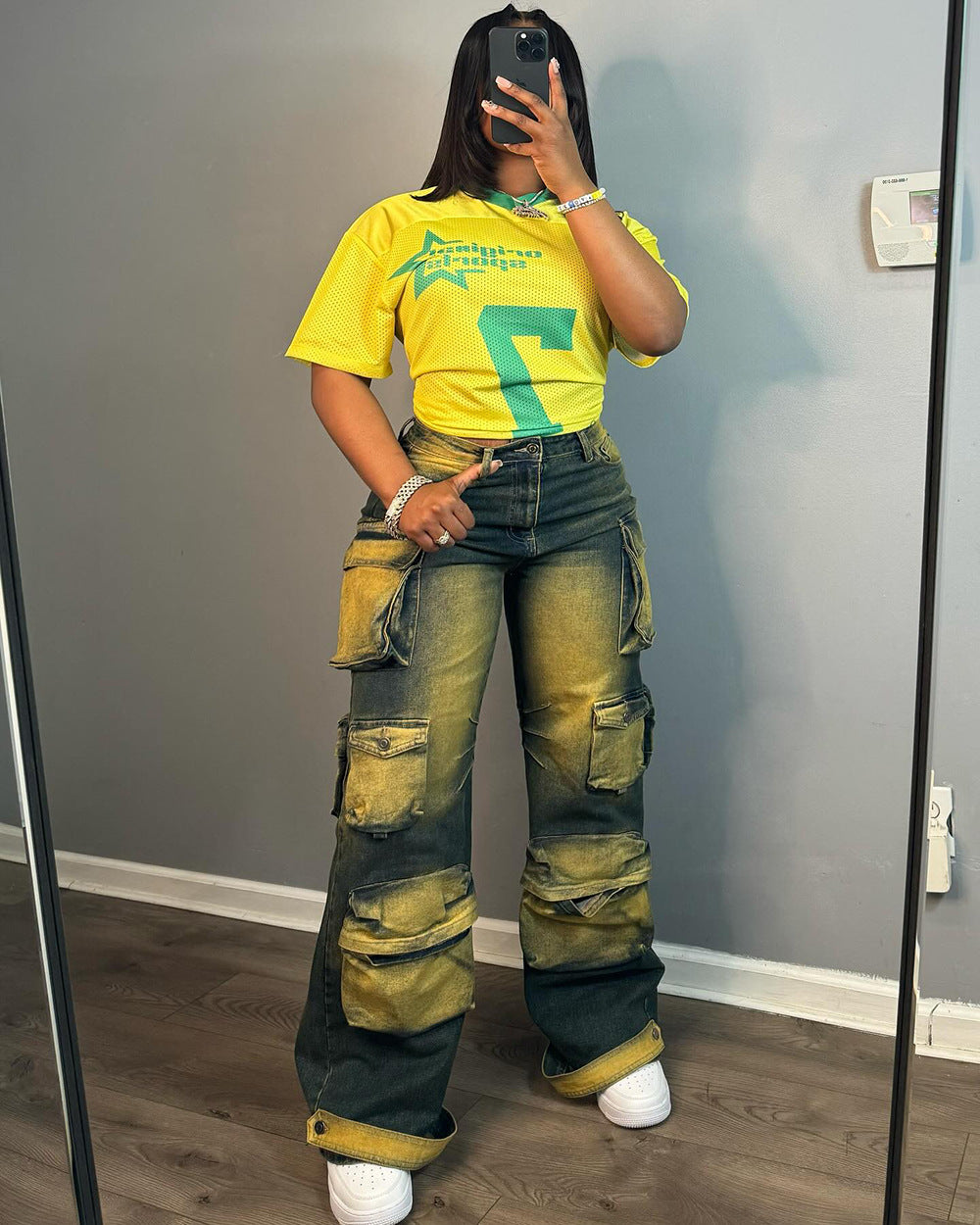 Women's Straight Leg Jeans, High Waist Utility Pants with Multiple Pockets Fashionable and Unique Design